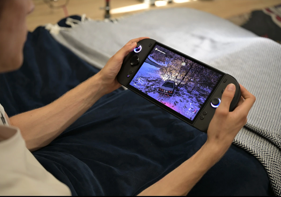 Handheld Gaming Software with Built-In Cloud Save Feature?